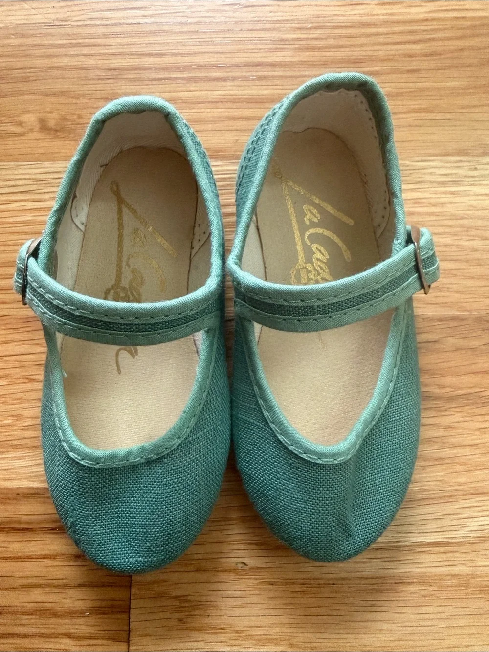 NWOT Little Girls Spanish Sage Green Mary Jane Dress Shoes with Adjustable Strap